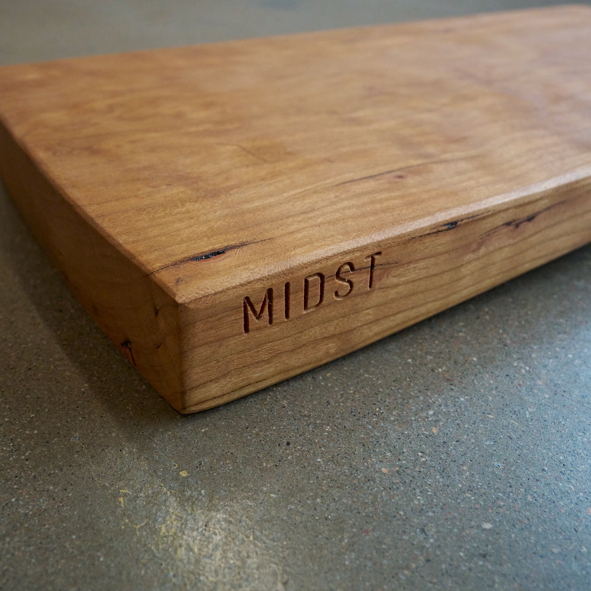 MIDST Snacker Board